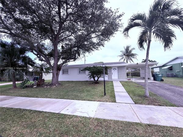 Benson Manor, 10380 SW 200th St, Cutler Bay, Florida 33157, image 3