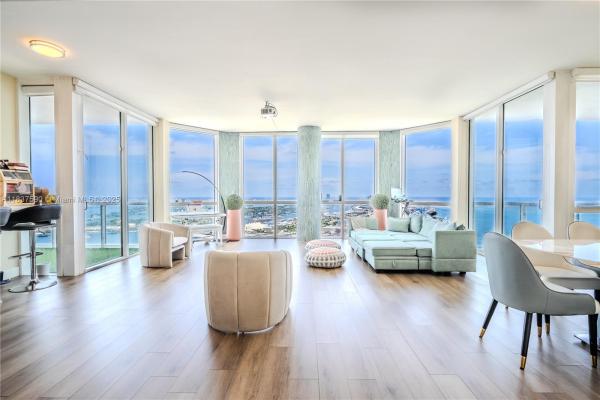 Vizcayne North, 244 Biscayne Blvd 4803, Miami, Florida 33132, image 1