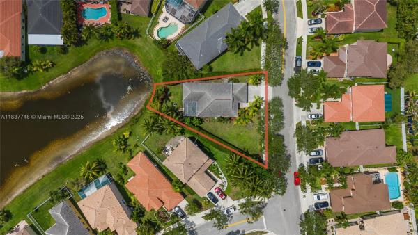 Vista Meadows, 649 Willow Bend Rd, Weston, Florida 33327, image 1