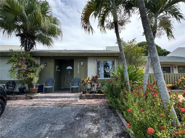 12012 SW 110th Street Cir N, Miami, Florida 33186, image 1