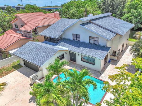 Cobblers Village, 911 Mockingbird Ln, Plantation, Florida 33324, image 1