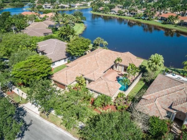 Edgewater, 2664 Edgewater Dr, Weston, Florida 33332, image 1