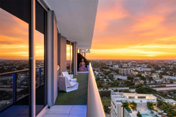 Brickell Ten, 1010 SW 2nd Ave 2104, Miami, Florida 33130, image 1