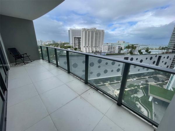 Paraiso Bayviews, 501 NE 31st St #1005, Miami, Florida 33137, image 1