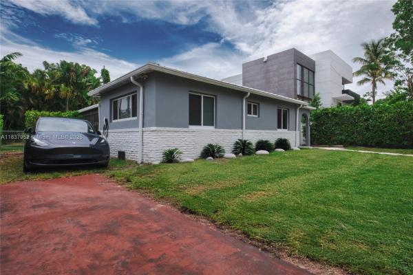 Sunset Lake, 2354 Alton Rd, Miami Beach, Florida 33140, image 3