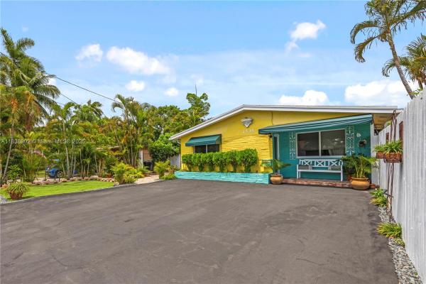 Lauderdale Gardens, 1535 NE 5th Ter #1-2, Fort Lauderdale, Florida 33305, image 2