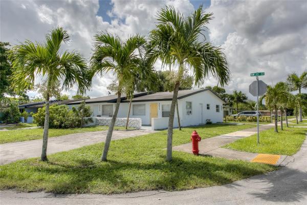 Roosevelt Gardens, 3030 NW 13th St, Fort Lauderdale, Florida 33311, image 1