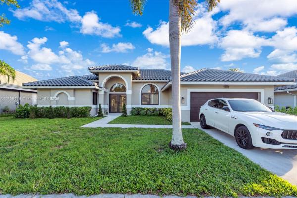 Emerald Lake Estates At The Landings, 10208 SW 12th St, Pembroke Pines, Florida 33025, image 1