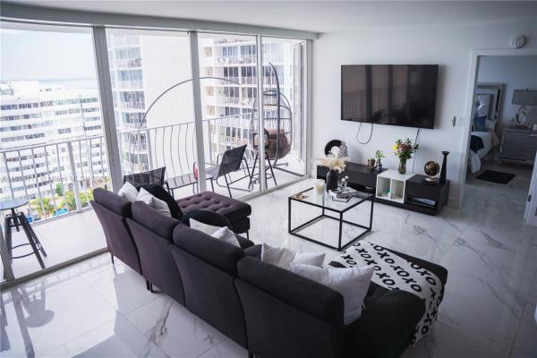The Grandview Palace, 7601 E Treasure Dr #1422, North Bay Village, Florida 33141, image 1