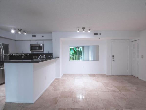 The Yacht Club At Aventura, 19501 E Country Club Dr 9306, Aventura, Florida 33180, image 1