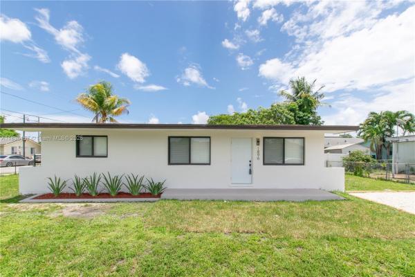 1896 NW 66th St, Miami, Florida 33147, image 1