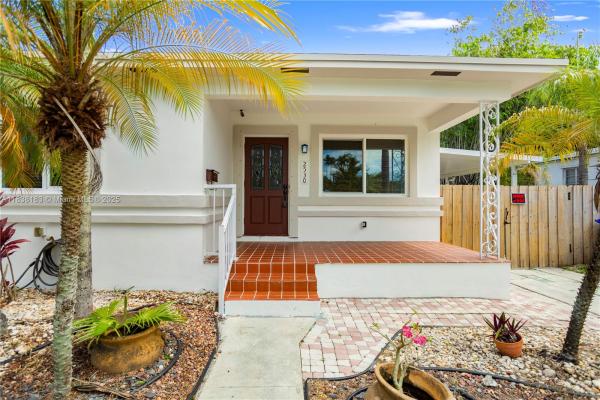 Hollywood Little Ranches, 2530 Fillmore St, Hollywood, Florida 33020, image 1