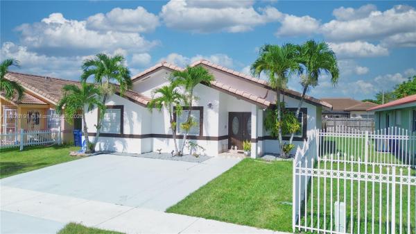 Fantasy Homes, 18331 SW 135th Ave, Richmond West, Florida 33177, image 3