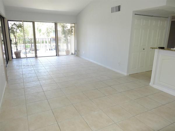 Hampton Court, 5855 Washington St #93, Hollywood, Florida 33023, image 3