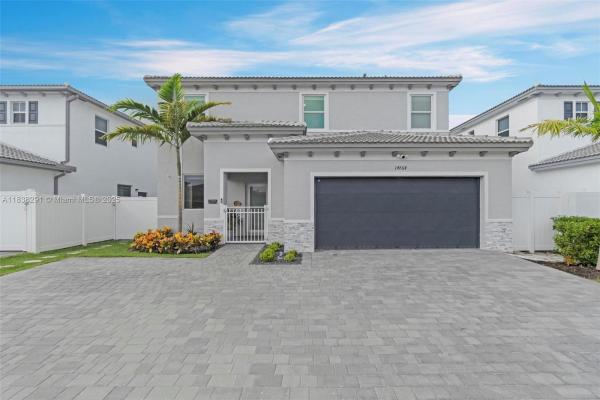 14864 SW 163rd Ter, Miami, Florida 33187, image 1