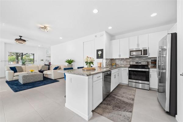 River Gardens, 2184 NW 6th St, Fort Lauderdale, Florida 33311, image 1