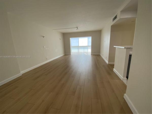 Hillcrest, 4400 Hillcrest Dr #314B, Hollywood, Florida 33021, image 1