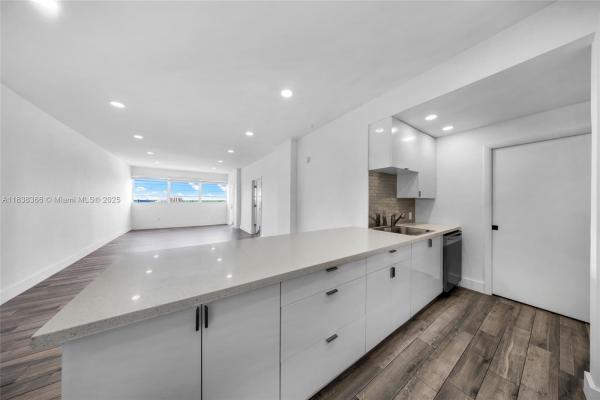 13155 Ixora Ct 1105, Miami, Florida 33181, image 1
