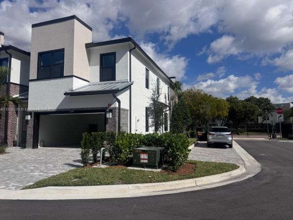 Emory Townhomes, 750 NW 82nd Ter, Plantation, Florida 33324, image 1