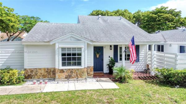 13790 SW 147 Circle Ln 2-9, Unincorporated Dade County, Florida 33186, image 1