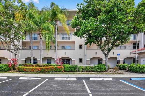 Regal Shores North At Coral Lakes, 5938 Crystal Shores Dr #103, Boynton Beach, Florida 33437, image 2