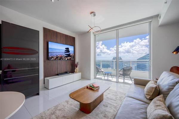 The Bond On Brickell, 1080 Brickell Ave #3805, Miami, Florida 33131, image 1