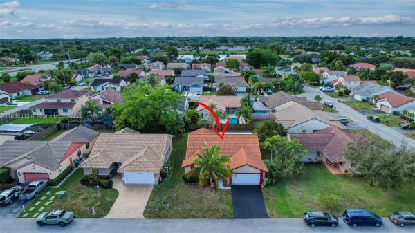 Hawkes Bluff, 5911 Epsom Ln, Davie, Florida 33331, image 3