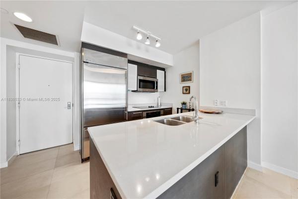 500 Brickell West, 55 SE 6th St #1708, Miami, Florida 33131, image 1