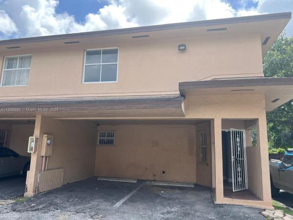 Mountclair Villas, 451 NE 136th St #I-101, North Miami, Florida 33161, image 1
