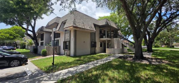 Grenadier Lakes At Welleby, 3693 NW 94th Ave #7I, Sunrise, Florida 33351, image 1