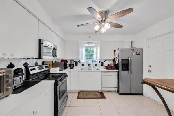 Eastbrook, 500 S Luna Ct #6, Hollywood, Florida 33021, image 1