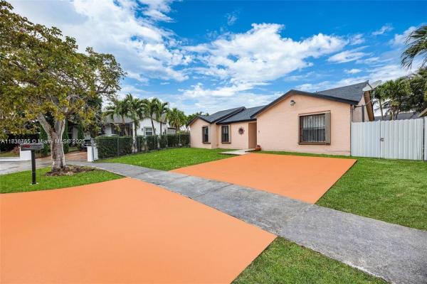 Oak Park, 12637 SW 210th Ter, Goulds, Florida 33177, image 2