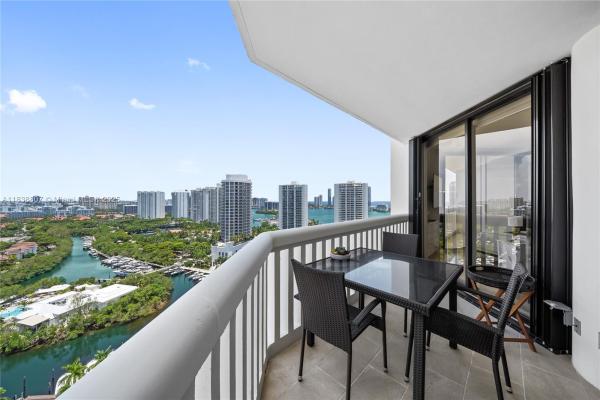 2000 Island Boulevard, 2000 Island Blvd 2409, Aventura, Florida 33160, image 1