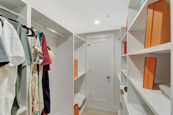 Hidden Bay, 3370 NE 190th St #812, Aventura, Florida 33180, image 2