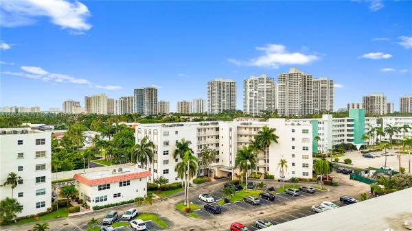 Golden View, 3181 S Ocean Dr #103, Hallandale Beach, Florida 33009, image 1