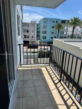 Collins Towers, 720 Collins Ave #310, Miami Beach, Florida 33139, image 2