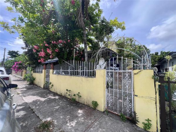 Mulberry Park, 1772 NW 19th St, Miami, Florida 33125, image 1