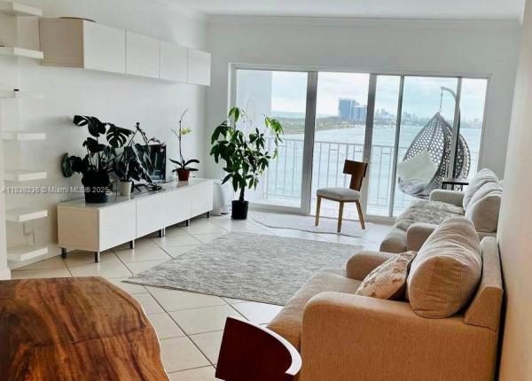 Arlen House West, 500 Bayview Dr #1228, Sunny Isles Beach, Florida 33160, image 1