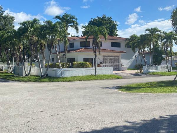 290 NE 108th St, Miami, Florida 33161, image 3
