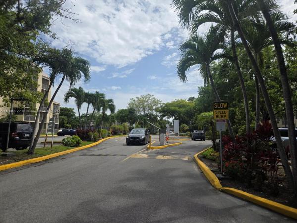 Las Vistas At Doral, 8290 NW Lake Dr #106, Doral, Florida 33166, image 1