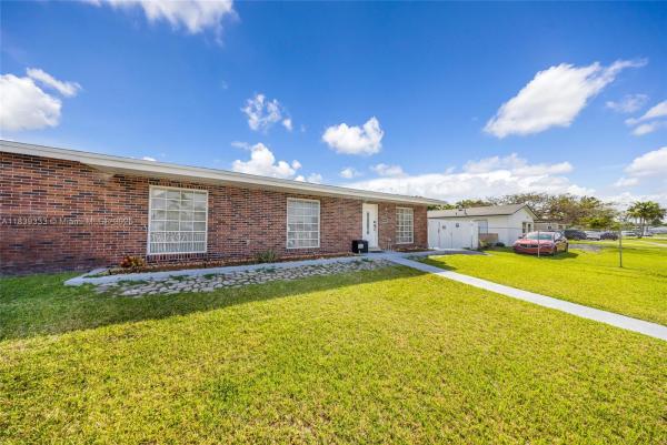 Bel Aire, 9985 Marlin Rd, Cutler Bay, Florida 33157, image 1