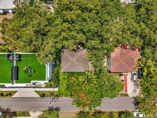 Frow Homestead, 3210 Elizabeth St, Miami, Florida 33133, image 1