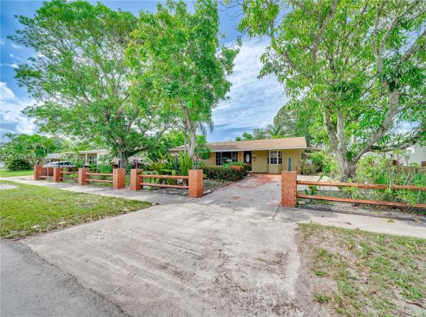 Boulevard Heights, 7140 Fillmore St, Hollywood, Florida 33024, image 1