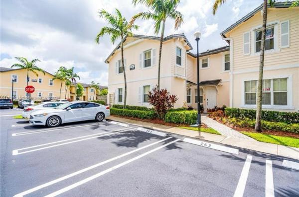 153 SE 28 Pl 2, Homestead, Florida 33033, image 1