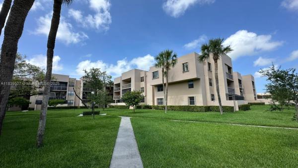 10425 SW 112th Ave #315, Unincorporated Dade County, Florida 33176, image 1