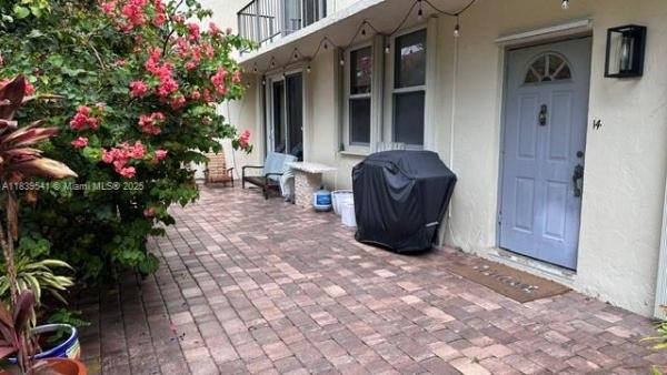 1655 NE 115 St 14b, Unincorporated Dade County, Florida 33181, image 1