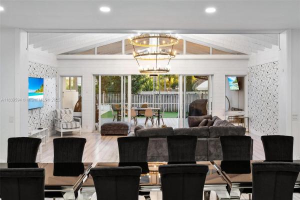 Hollywood Lakes, 1240 Jefferson St, Hollywood, Florida 33019, image 3