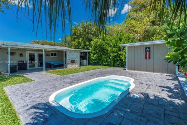 Windward Isle, 11940 NW 33rd St, Sunrise, Florida 33323, image 2