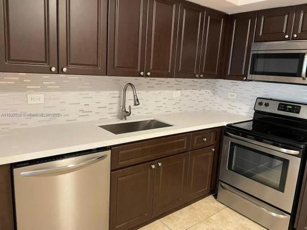 Lakewood At Emerald Hills, 3690 N 56th Ave #916, Hollywood, Florida 33021, image 1