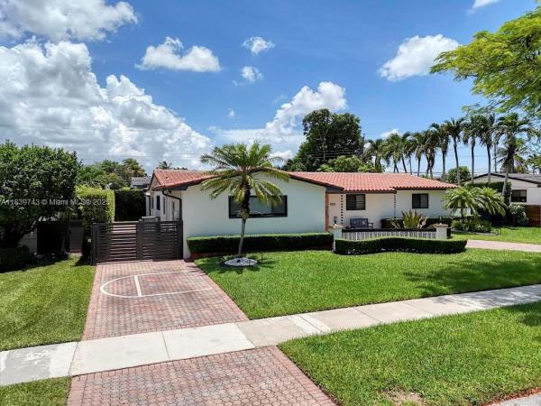 Catalina Heights, 9031 SW 66th Ter, Sunset, Florida 33173, image 3